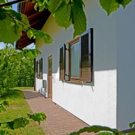 Holiday Home Dorf 4-Haus 10 by Interhome、キルヒハイムのホテル