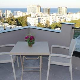 Pamfilya Royal Kyrenia B Blok, hotel in Kyrenia