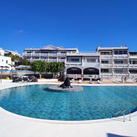 Palmeras Apt - Pool & Terrace - next to Beach