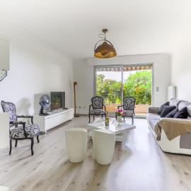 Apartment Les Balcons d'Eze-3 by Interhome, hotelli kohteessa Èze