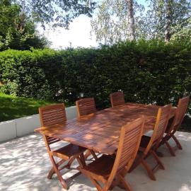 Pretty new and comfortable house between towns and lakes, hotel v destinácii Voglans