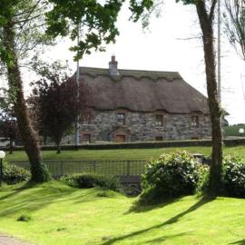 An Maide Bán, Cootehill, hotel u gradu 'Cootehill'