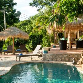 The Beach House, hotel u gradu Kep