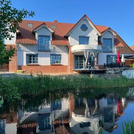 "Landhaus Thuner Heide" mit Kamin, Whirlpool & Feuerstelle, hotel u gradu Braunšvajg