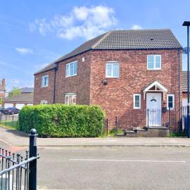Payler 4 Bedroom House Stylish with 7 Beds Parking Near M1