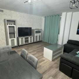 Solymar Ático Residencial las Pirámides con Piscina, khách sạn ở Murcia
