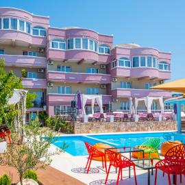 Accommodation Royal Azur, Hotel in Dobra Voda