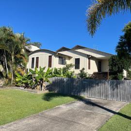 14 Manooka Drive - Rainbow Beach Pets Welcome. Fully fenced, hotel a Rainbow Beach