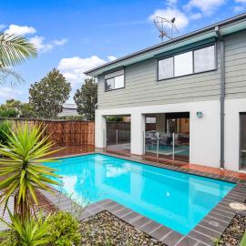 Bundoora Perfection - Luxury Family Oasis with pool, hotell sihtkohas Bundoora