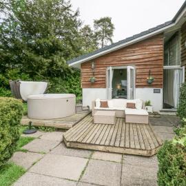 Lake Lodge, hotel in Bowness-on-Windermere
