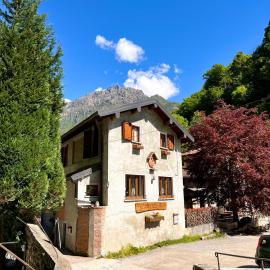 Agriturismo La Vecchia Chioderia, hotel in Grandola ed Uniti