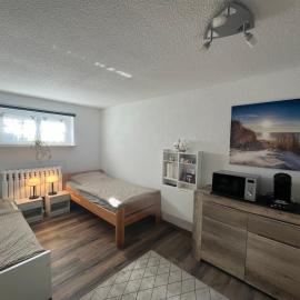 1-Raum Ferienwohnung Souterrain Niederorschel