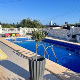 Villa Vista Mar La Marina Piscine privée, hótel í Elche