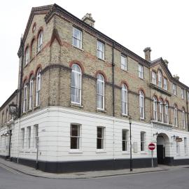 George Hotel by Greene King Inns、ハンティンドンのホテル