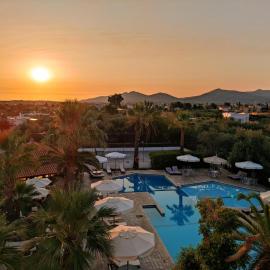 Hotel Klonos Kyriakos, hotell sihtkohas Aígina