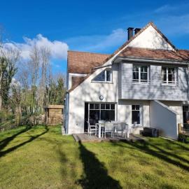 Maison familiale avec jardin