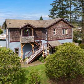 Casual Netarts Beach Bay Hideaway Tillamook OR, hotel sa Tillamook
