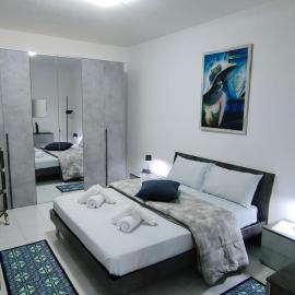 Aurora appartamento, intero appartamento di 105 mq, hotel v destinácii Terni