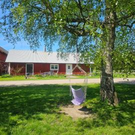 Bo på lantgård, hotel a Motala