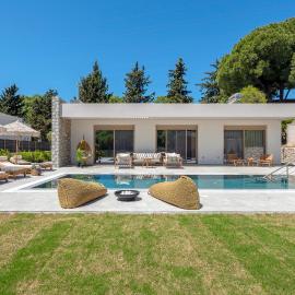 Emerald & Ruby Villas