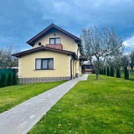 Viesnīca Casa de vacanță pilsētā Orlat