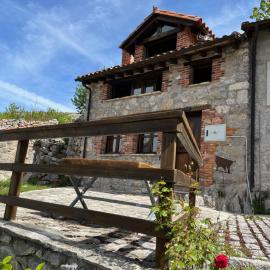 La Cabaña de Ana Juana โรงแรมในอาเรนัส เด กาบราเลส