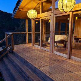 Ikkyo Lodge, hotel a Saumane