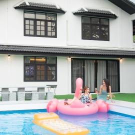 Number3 Poolvilla Bangkok, hotel a Lat Krabang