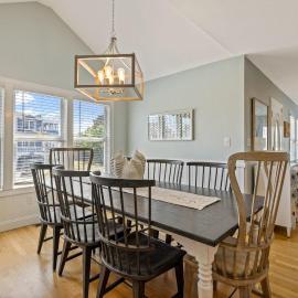 Sojourn Family home with Country Club Access 5 Bedrooms Sleeps 12