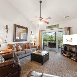 Ozark Comfort Condo, hotel i Branson West