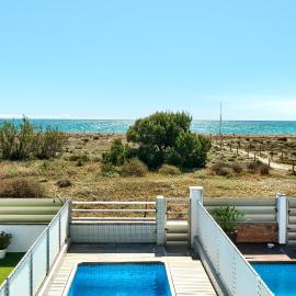 Casa frente al mar con piscina privada