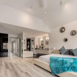 Newly Renovated Vacation Home w/ Hot Tub & Garage