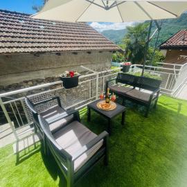Casa9cento, hotel din Omegna