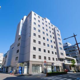 天然温泉 松山ニューグランドホテル, hotel u gradu 'Macujama'