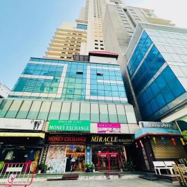Miracle Gallery Hotel、Makkasanのホテル