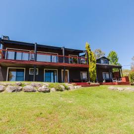 10 Kanangra Crescent - Entire