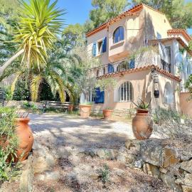 Domaine du Peymian-Villa Art Deco