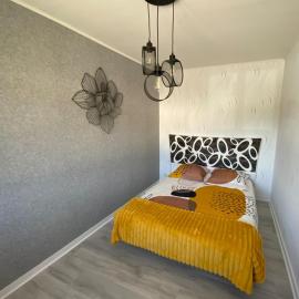 Bi AIN venue, hotel in Pont-de-Poitte