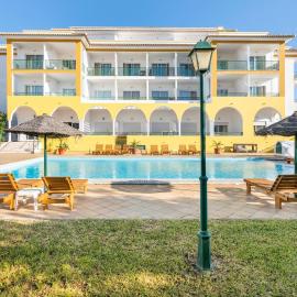 Apartamentos Turisticos Alagoa Praia, khách sạn ở Lozenets