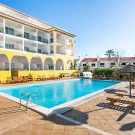 Apartamentos Turisticos Alagoa Praia, hotel v destinaci Altura