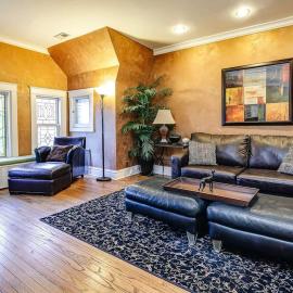 Historic and Unique Brownstone in Gold Coast - Downtown - 3