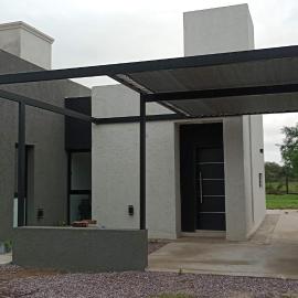 Moderna y Confortable casa nueva