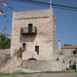 ΠΥΡΓΟΣ ΜΠΕΧΡΑΚΗ-Μάνη, hotel in Pyrgos Dirou