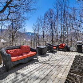 Jeffersonville Home w/ Deck Near Hiking & Climbing