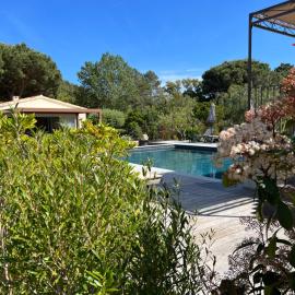 Hotel les jardins Sta Giulia avec piscine, hotel en Porto Vecchio