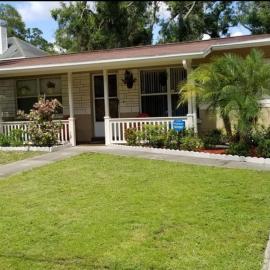 Centrally Located Cozy Home in a Quiet and Peaceful Neighborhood, hotel en Pinellas Park
