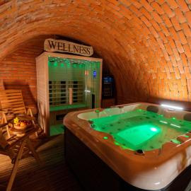 WeinSpitz - Wellness House – hotel w mieście Miklavž pri Ormožu