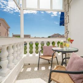Meri Rooms, hótel í Vodice