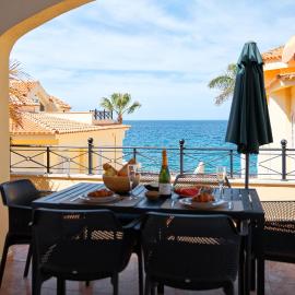 Ocean View Vila with Private Jacuzzi, hotel in Los Cristianos