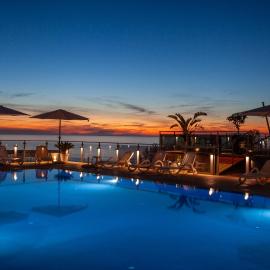 Airone Residence, hotelli kohteessa Zambrone